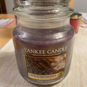 Yankee Candle Lavender Vanilla Medium Jar